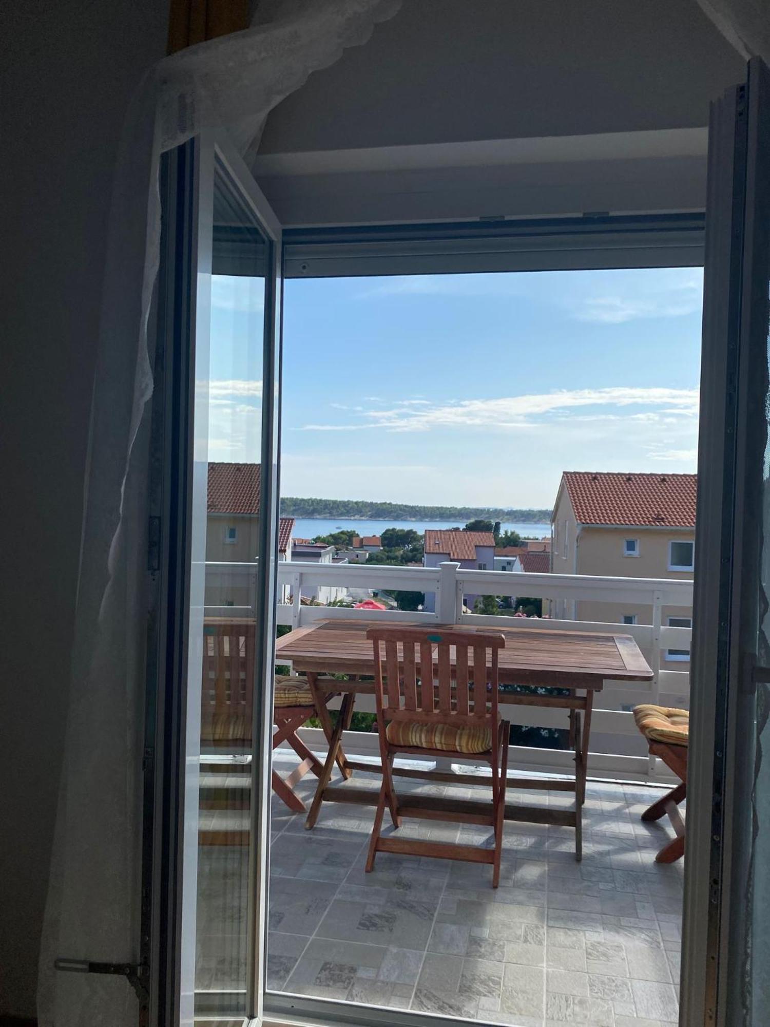 Olea Rab Town